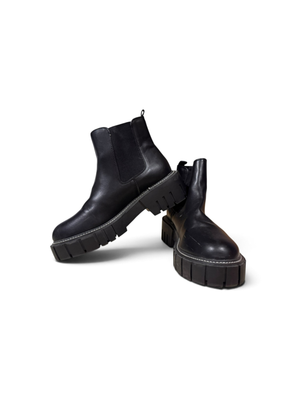 Madden Girl Karley Black Chelsea Boots Women’s 8.5 Chunky Lug Platform Ankle - Picture 7 of 9